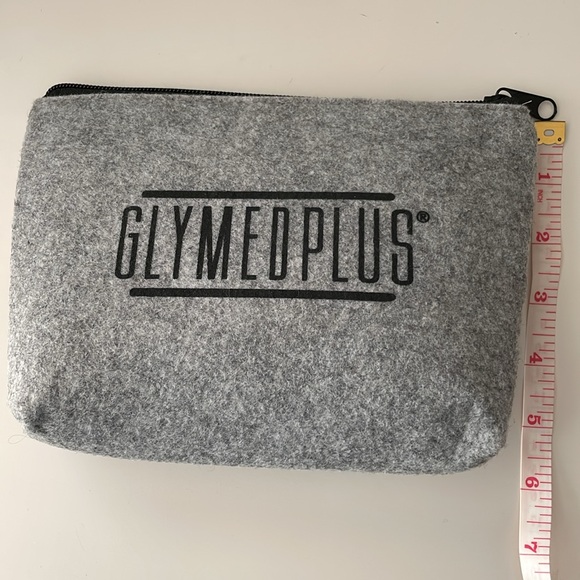 Glymed plus felted travel cosmetic bag NWOT - Picture 7 of 8